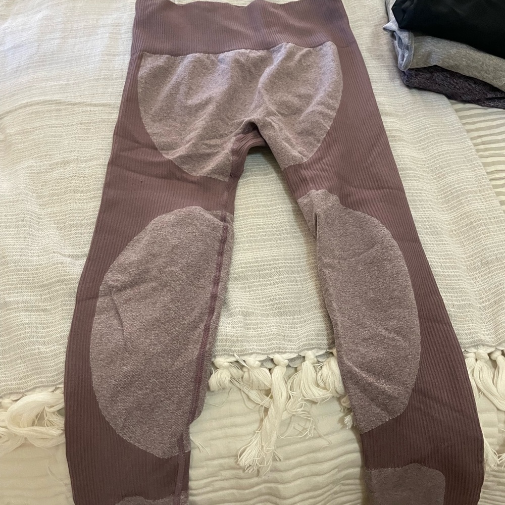 Seamless legging